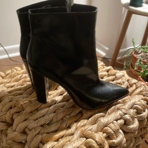 Women’s patent leather, Jessica Simpson boots size 9 1/2